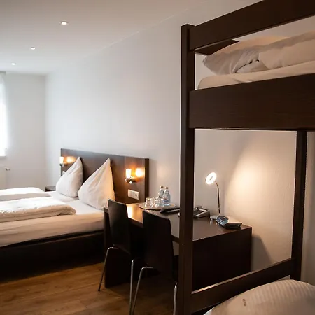 Falk Hotel
