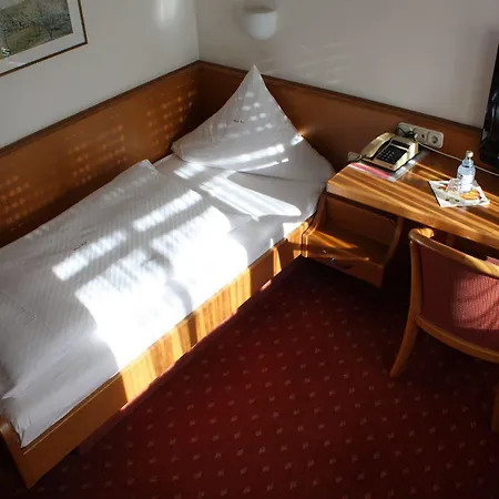Falk Hotel 3*